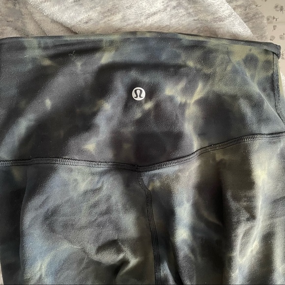 ❌SOLD❌ Lululemon Align Diamond Dye 21 inch - Picture 3 of 6